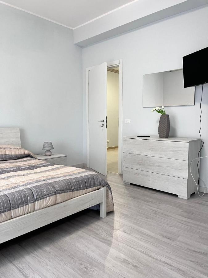 Le Solite Holiday Rooms Санта-Эуфемия-Ламеция Экстерьер фото